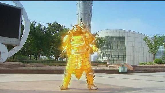 巨神战击队蝗妖将要自己开战最佳损友霍出了朋友的性命