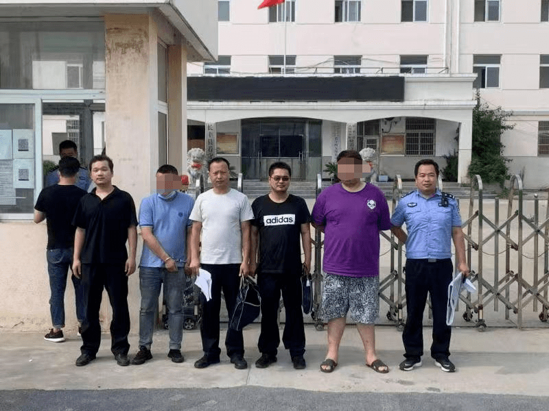 庐江县人口有多少_庐江县王民生和情妇(3)