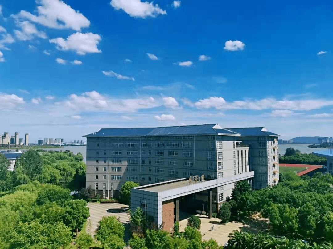 媒体艺术报名时间均未公布考试科目及详情考试形式：线下/ 20武汉工商学院