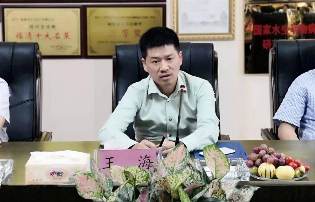 选调生正在报名公务员编制重才之城襄阳等你