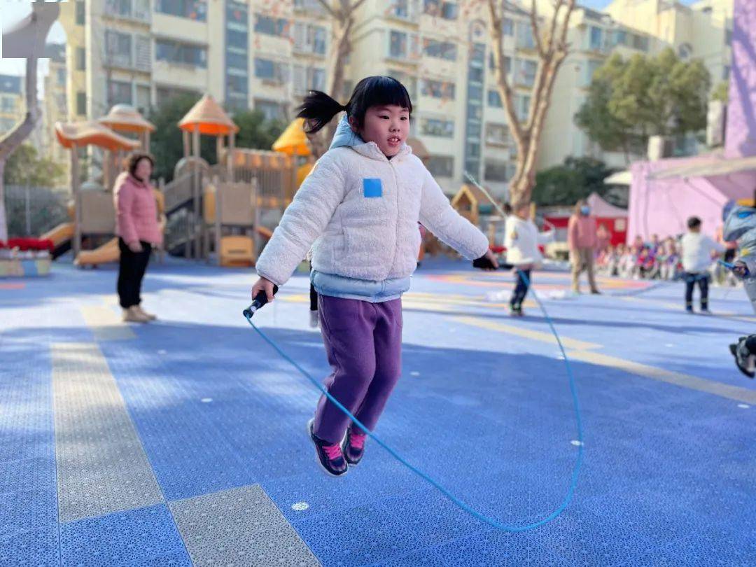 冰雪嘉年华暖阳悦童心世纪星幼儿园2021冬季运动会