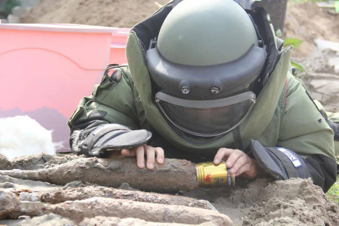 比电影更惊险亳州版拆弹专家真实上演