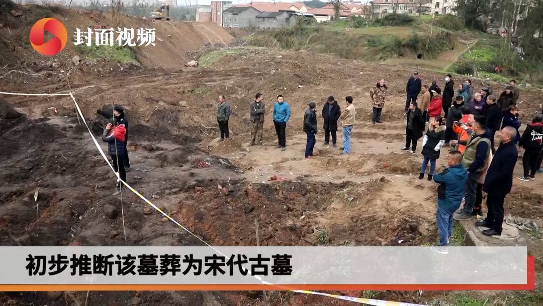 重庆铜梁发现一座宋代古墓 墓室浮雕造型精美