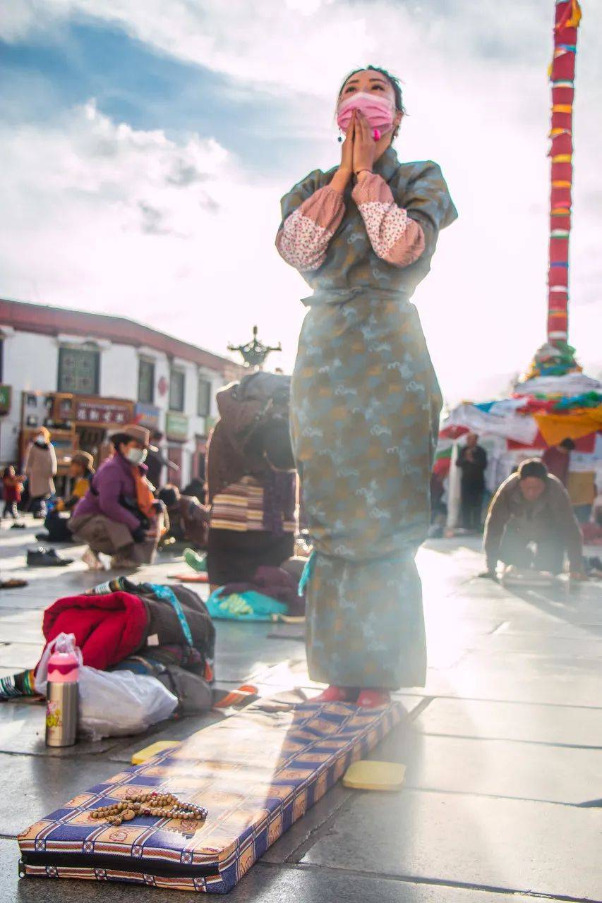 西藏的朝圣者到底有多么震撼看完你就知道了