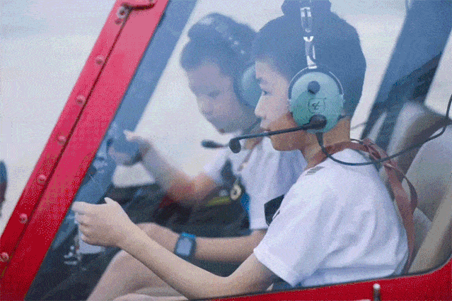 硬核航空冬令营,摸真飞机,当小小机长!