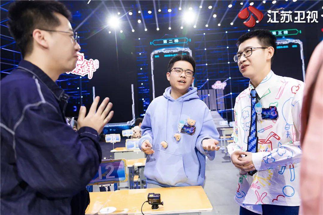 创新|回归即登顶！脑力担当《最强大脑》第八季如何领跑开年综艺收视？