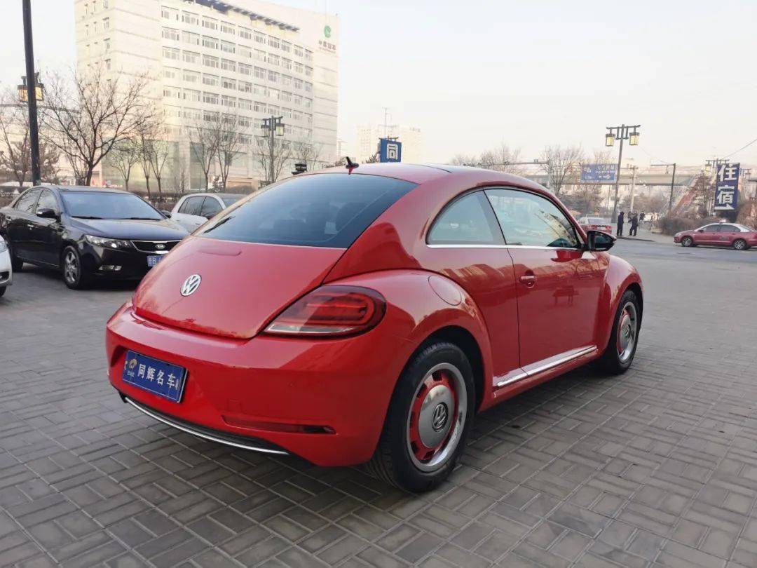 精品上架大众2018款甲壳虫180tsi尚乐型