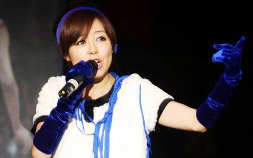 她是最不红的超女冠军,参加《浪姐2》失误严重,被黄晓明说泪崩_安又琪