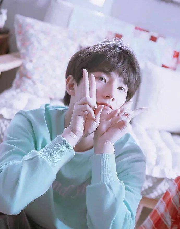 男生怎样让自己奶里奶气 d7978be21e564e54ba03151f3c9e4a88.jpeg