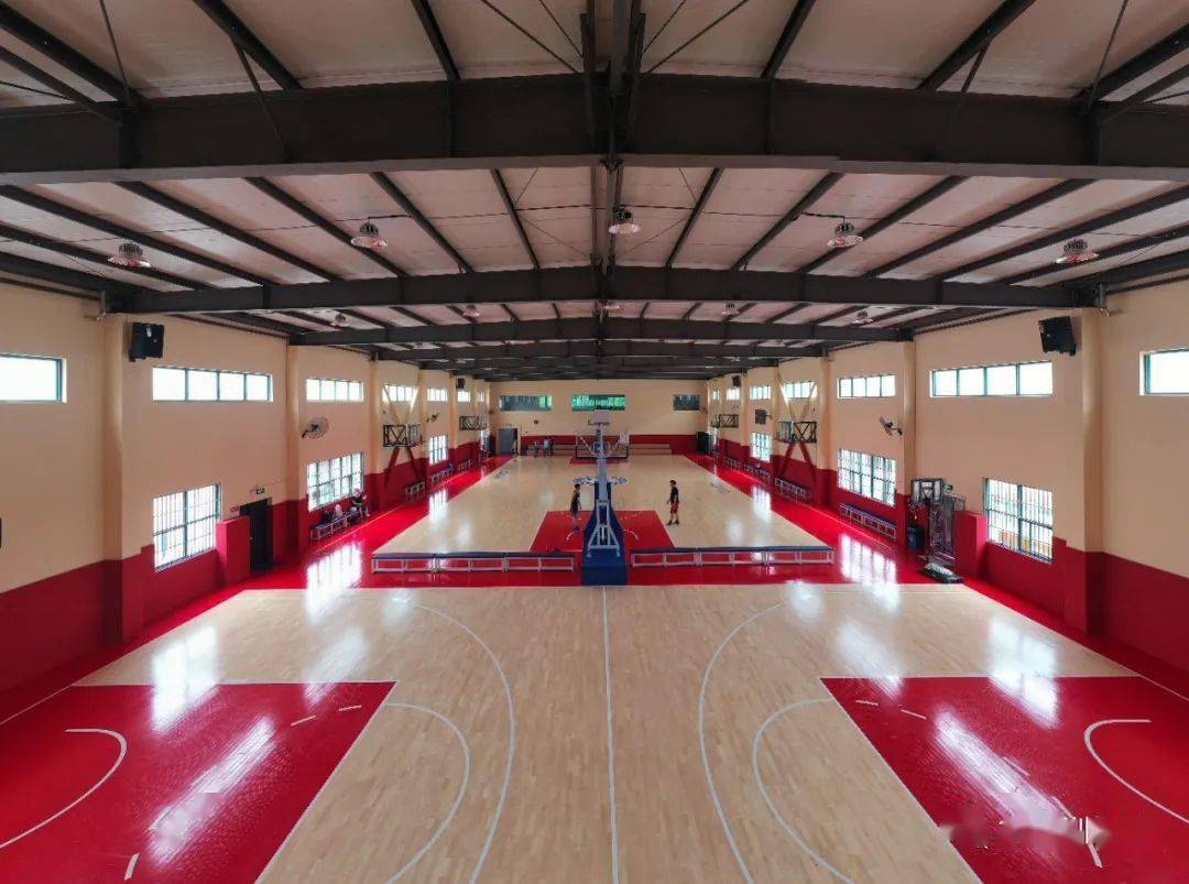 2600㎡全国最大的洛克公园篮球馆正式营业啦快来打卡