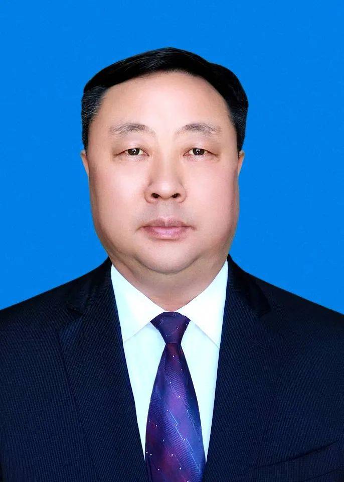 曾廷富当选为内江市人大常委会副主任王渊当选为内江市监察委员会主任