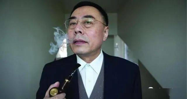 湖南益阳惊现1500亿首富,他是中国电子烟之王!_陈志平