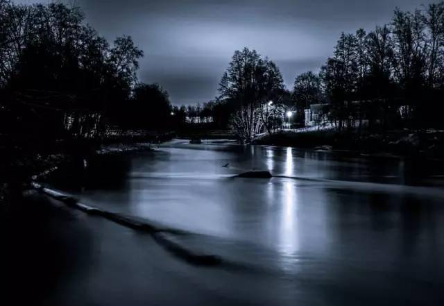 10张【黑暗系】风光摄影,颠覆你的摄影观!