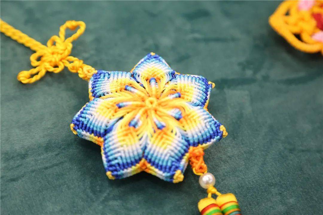 草西劳育丨指尖传承 非遗文化进草西