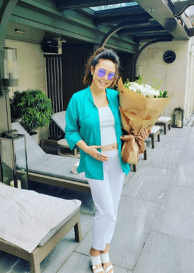 裸身抱幼女自杀的香港名媛下葬孩子生父至今为谜死因仍在调查