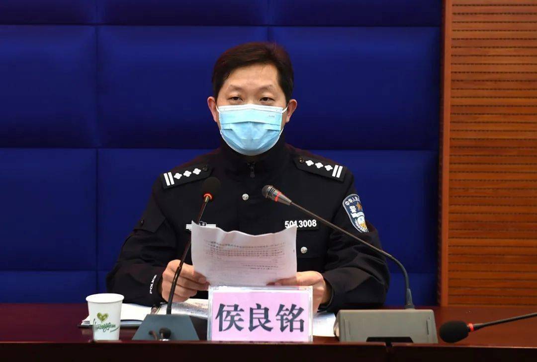 曾龙潘光政到未管所三峡监狱宣布干部任职决定检查指导疫情防控工作