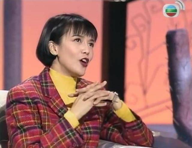 两人也在1991年合作拍电影《赌圣延续篇:赌霸》,郑裕玲回忆说梅姐很