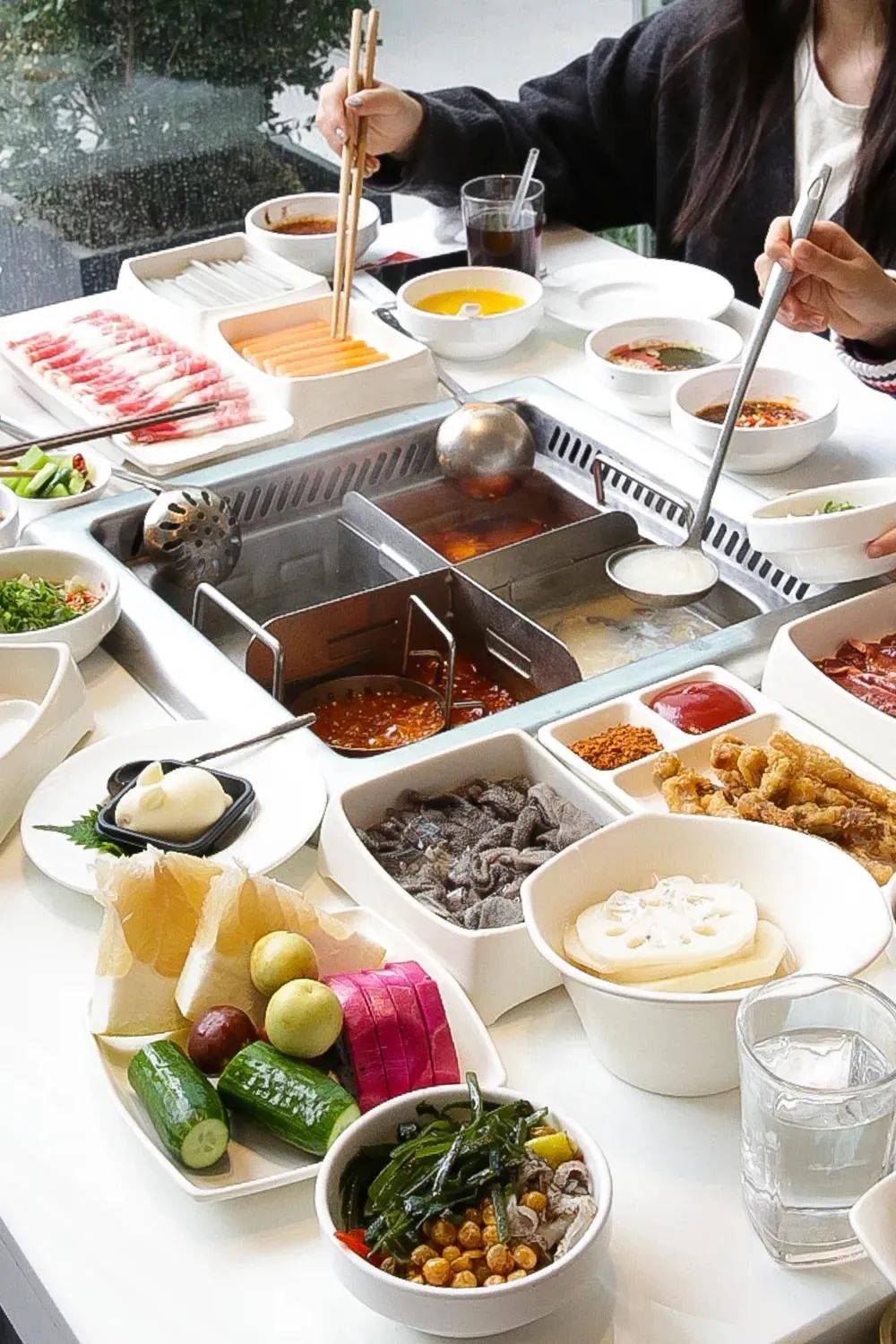 1折吃海底捞人均27元吃到撑