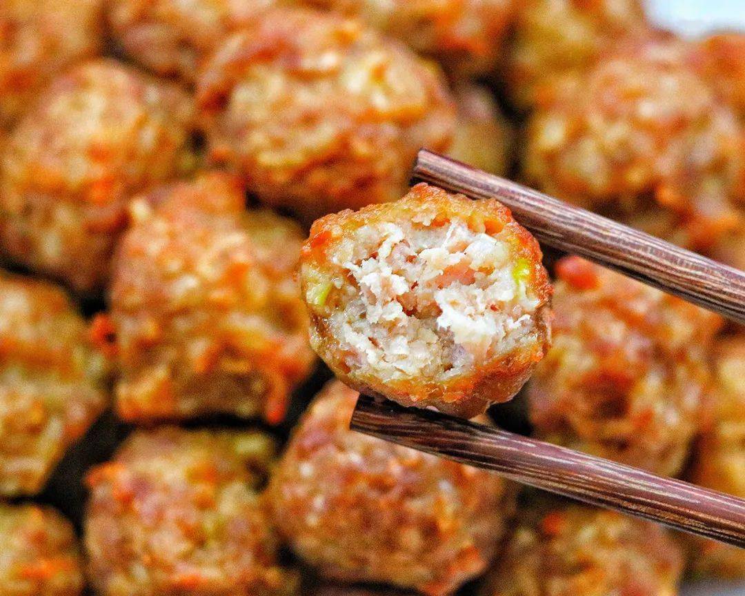 手把手教你做炸丸子炸里脊炸带鱼看了就会做了不废年夜饭专题no1