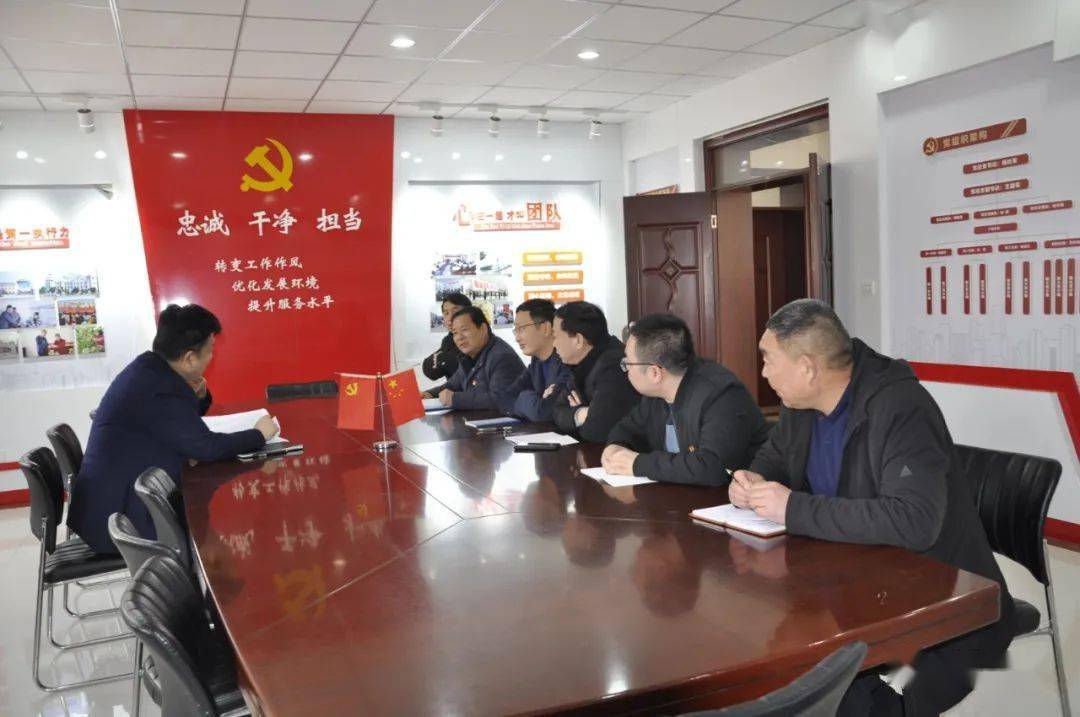 陕州区副区长王昱一行到大营镇调研村