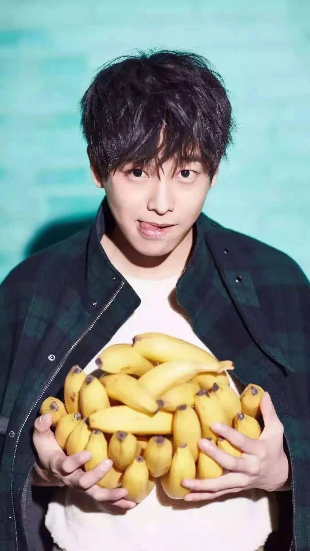 【人物】写尽千山,落笔是你_彭昱