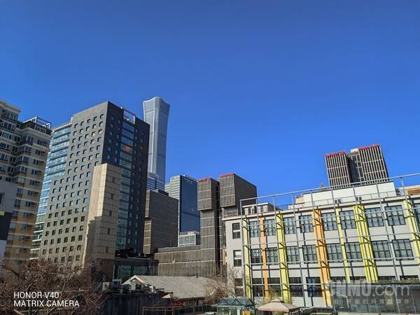 ryyb超感光色彩排列方式,它能够大幅提升传感器的进光量,5000万像素r