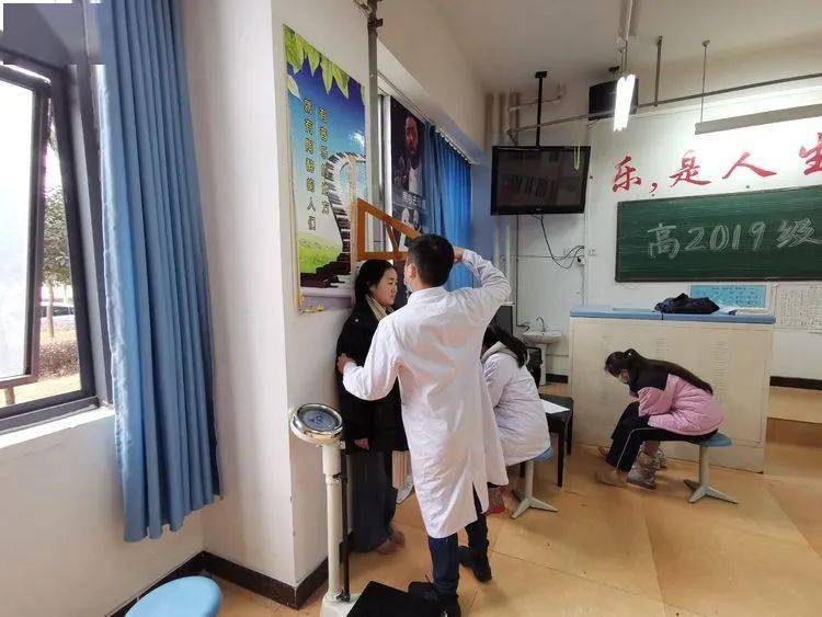 异地办班多方协作为青海玉树班学子高考护航