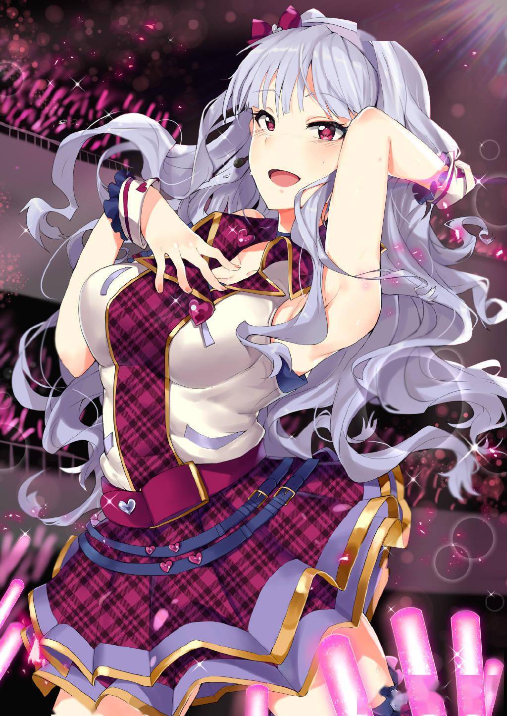 神秘的银色王女四条贵音壁纸