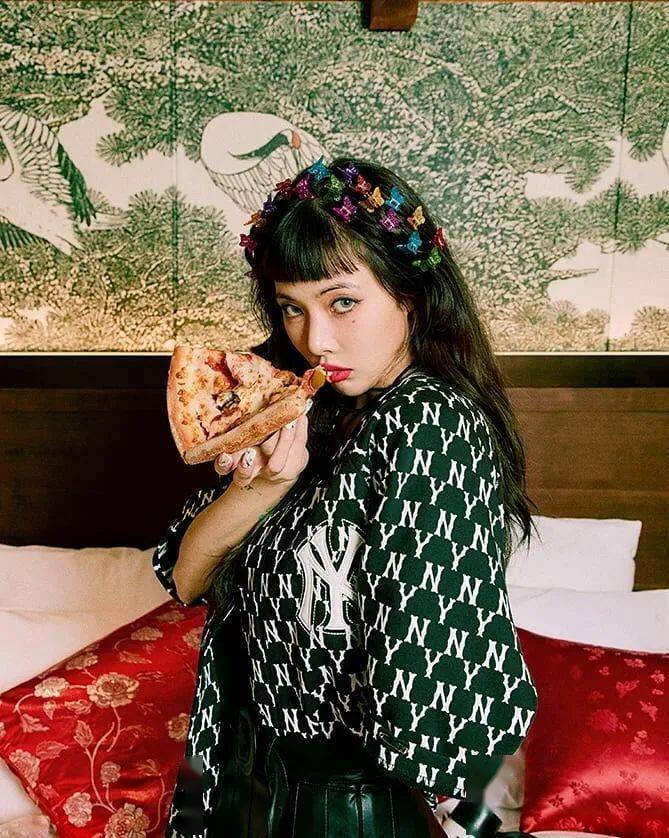 泫雅ins更新舞台后的花絮真的太精彩影流之王竟然是益达