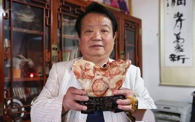 中国最霸气的奇石收藏家,2000万元收藏10万块奇石!