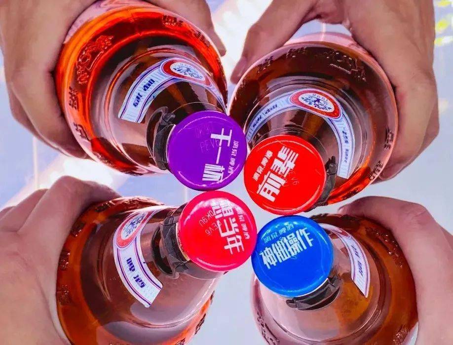 我爽天下爽焕新彩盖迎新春漓泉1998彩盖装全新上市