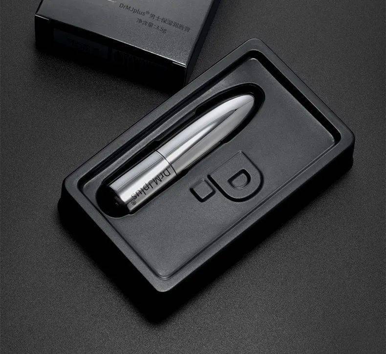 子弹头镀银设计,专为男生定制,科技感十足,没有市面上90%唇膏的小家子