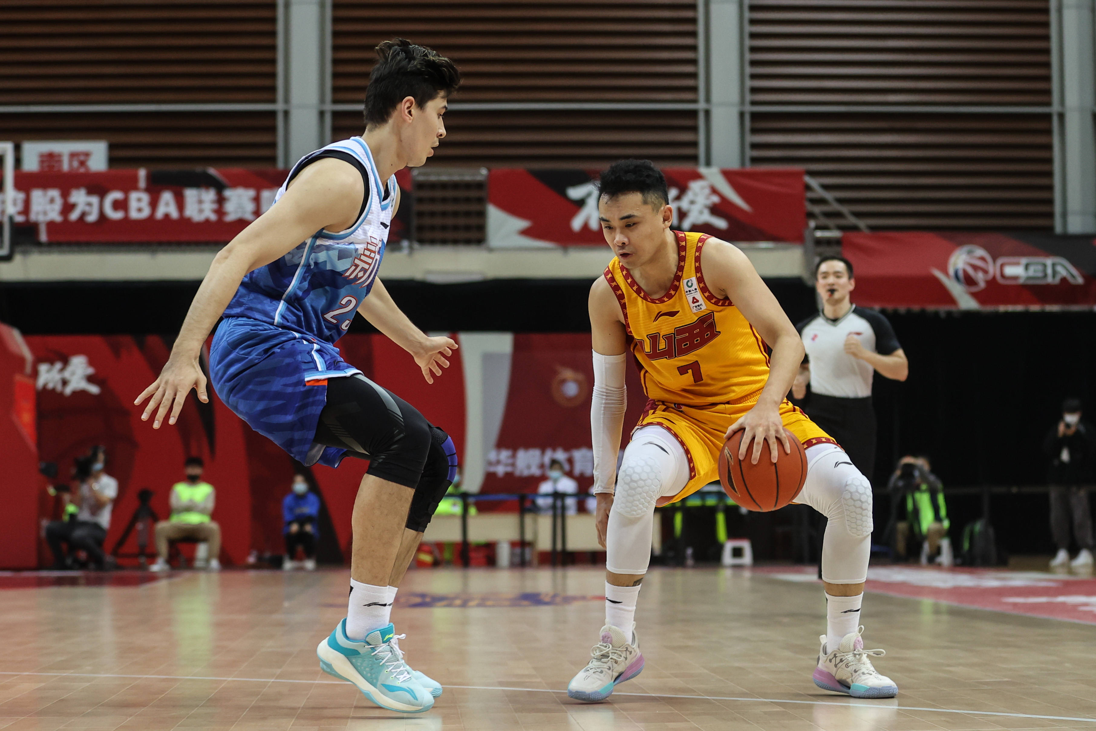 新华社照片,诸暨(浙江),2021年2月1日2月1日,山西汾酒股份队球员原帅