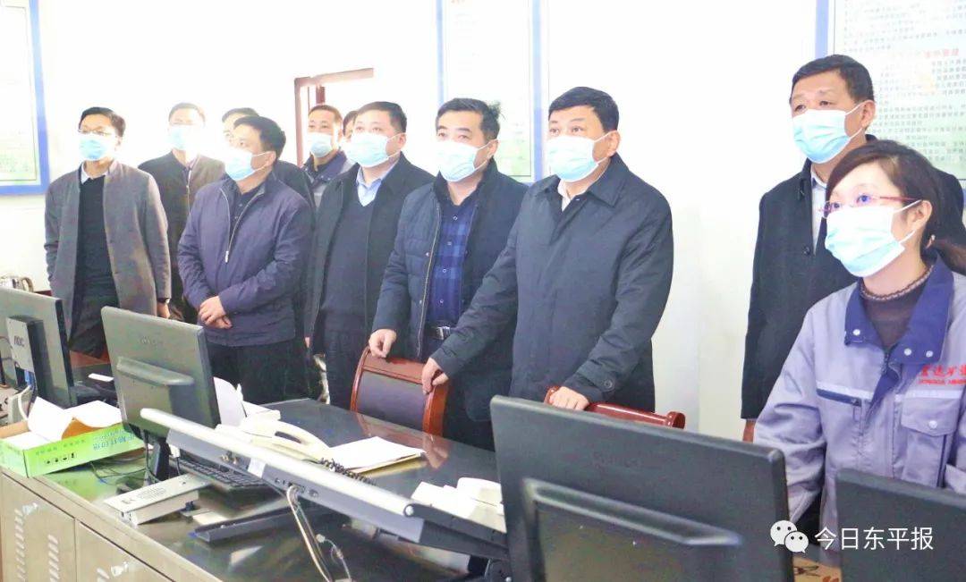 曲锋带队督导检查全县安全生产工作本报讯(记者 杨飞)1月29日,市委副