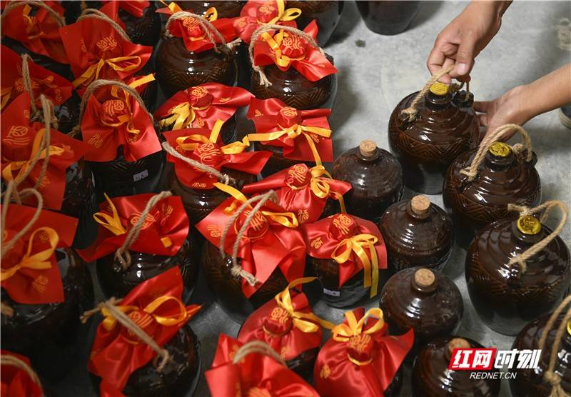 宁远种甘蔗酿好酒熬红糖这个农民大学生不一般