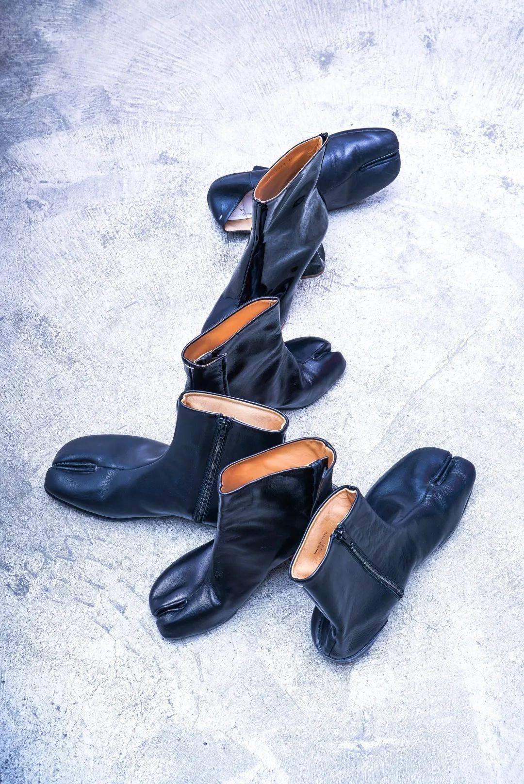 ⑭a wardrobe for men