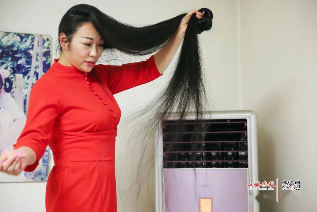 怎么给女生吹头发不打结 54a2edb0b3cb4642b679086ff406503f.jpeg