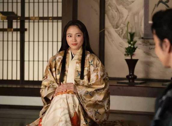 《麒麟来了》中,女演员%ub7川口春奈(25岁)所饰演的归蝶成为了让人