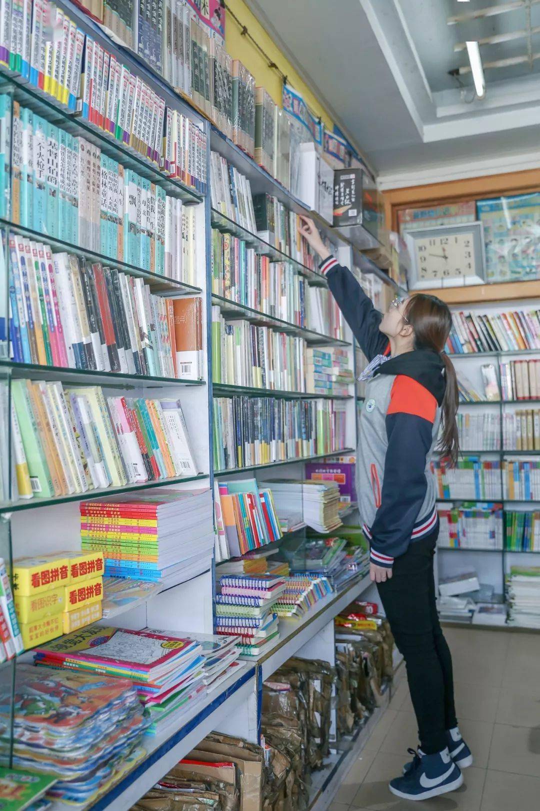 书架最近阅读的小说免费 ebc972b95ca24d748a2602095675a394.jpeg