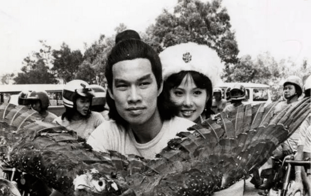 年轻时脾气火爆,差点与老婆离婚!_白彪