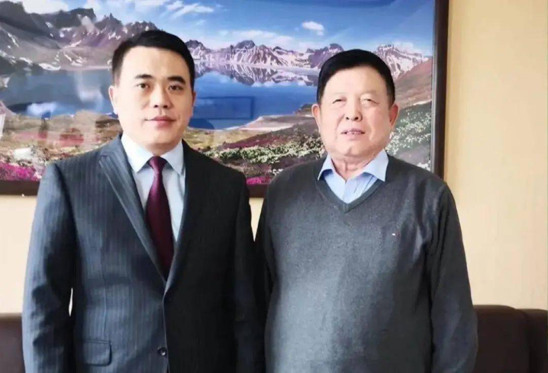 中国工程院院士,秸秆食用菌专家李玉与董事长彭飞交流发展秸秆食用菌