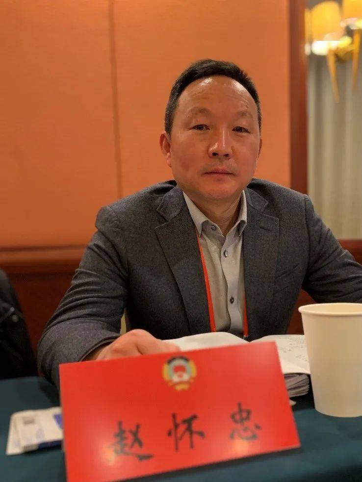 李波委员:代区长周子川所作的《政府工作报告》概述了梁溪区五年来