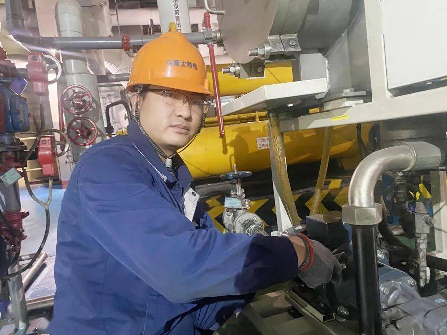 好故事何亚民从检修工到班组领头羊