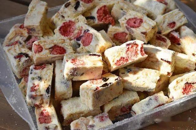 爆款雪花酥做法原来那么简单 分钟就能做好 比牛轧糖还好吃 棉花糖