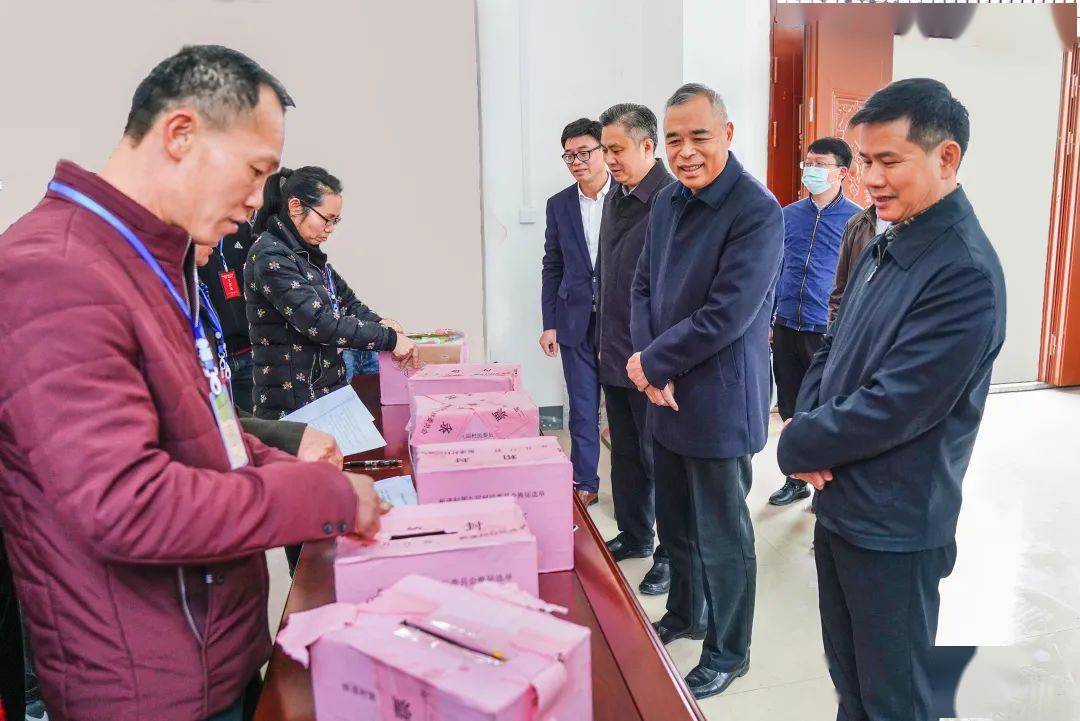 唐云舒到东兰开展春节慰问活动