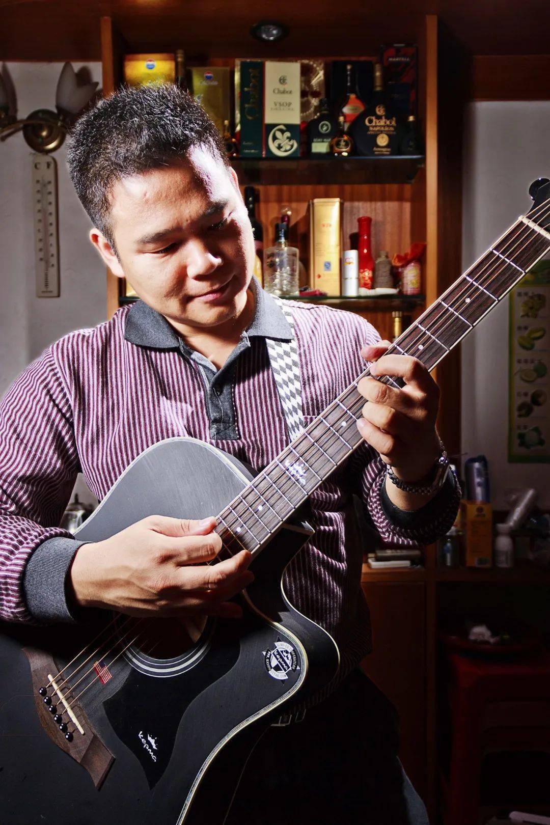 博依,本名刘旭峰,1976年出生,男.