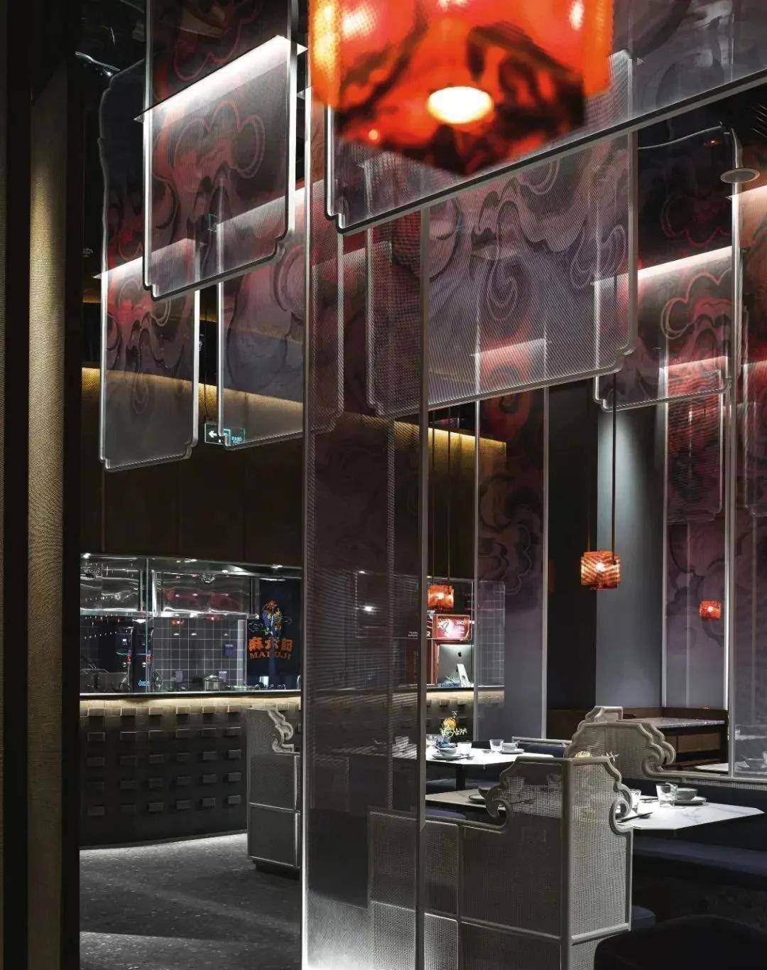 空间汪小菲的麻六记餐厅设计火焰游走云烟沸涌