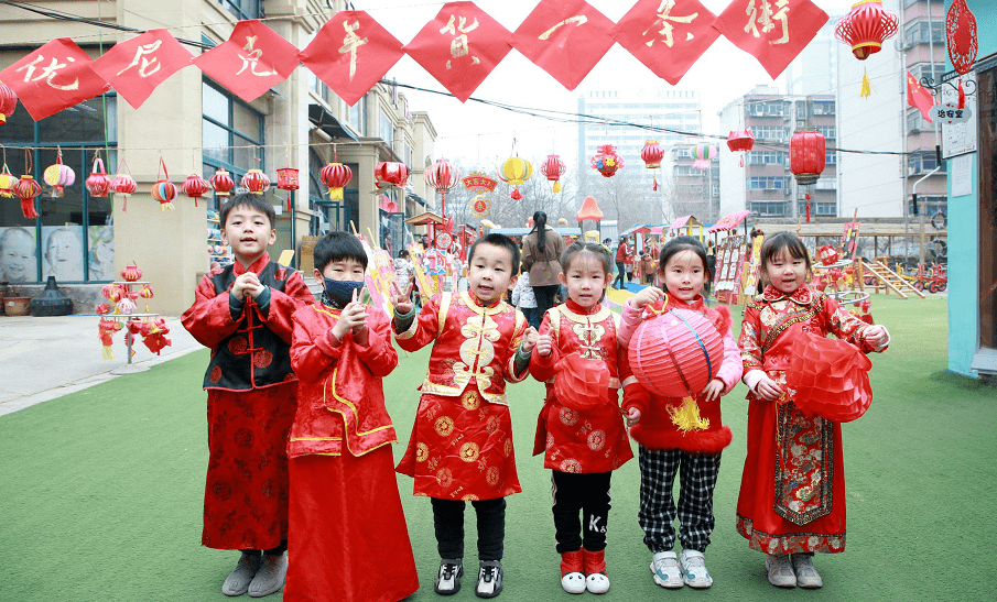 2021幼儿园春节美篇图片