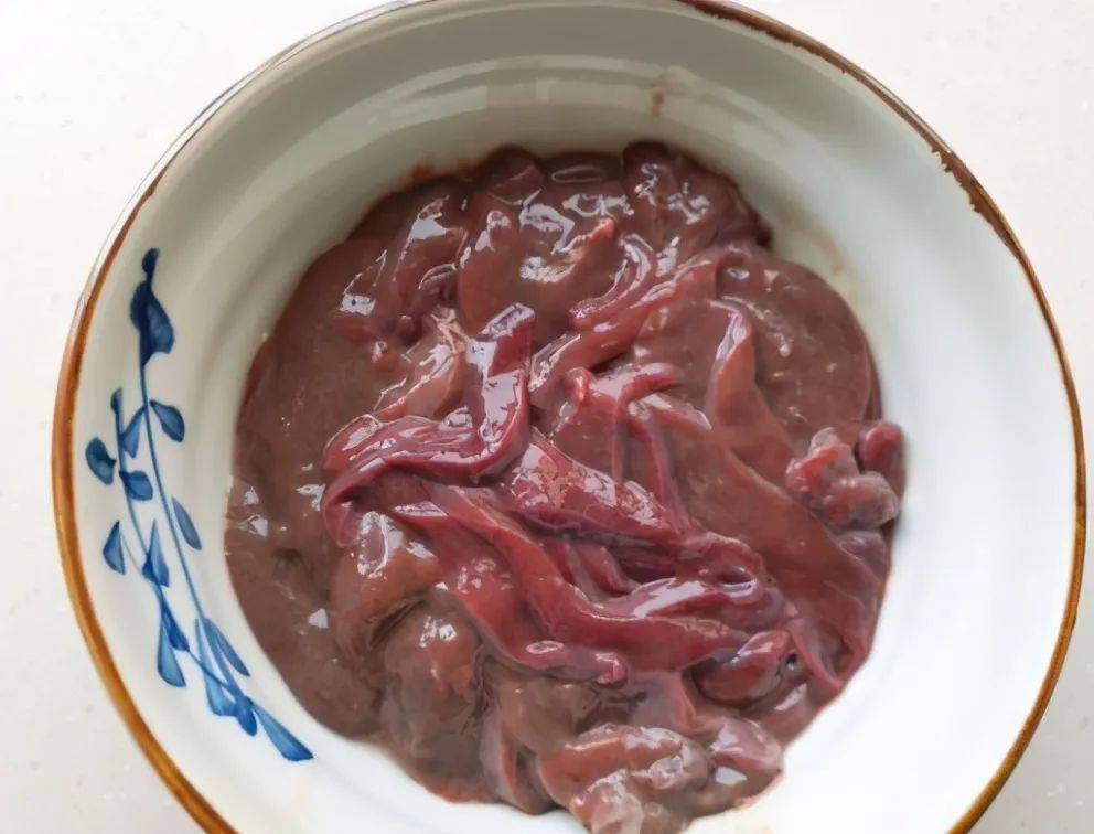 怎么样处理猪肝才能处理干净 880e2b7385db4f619ecfc1f756461785.jpeg