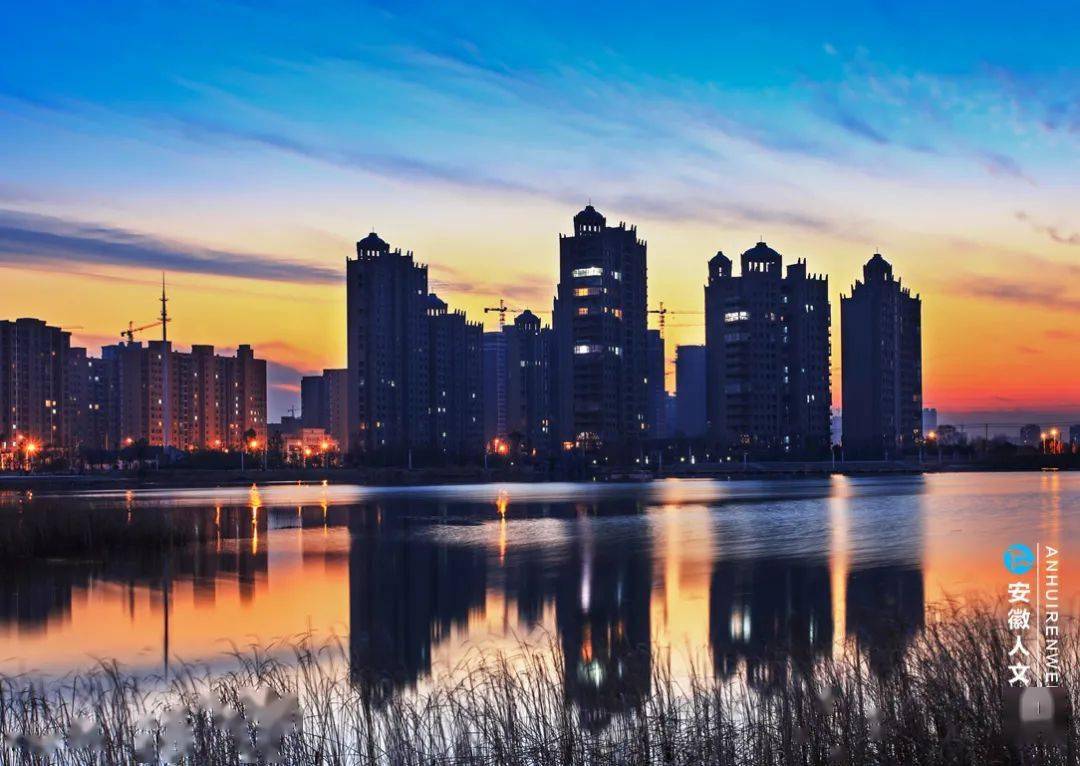 旅游业的发展和省会城市的辐射带动使得庐江这座小城发展迅速建成区